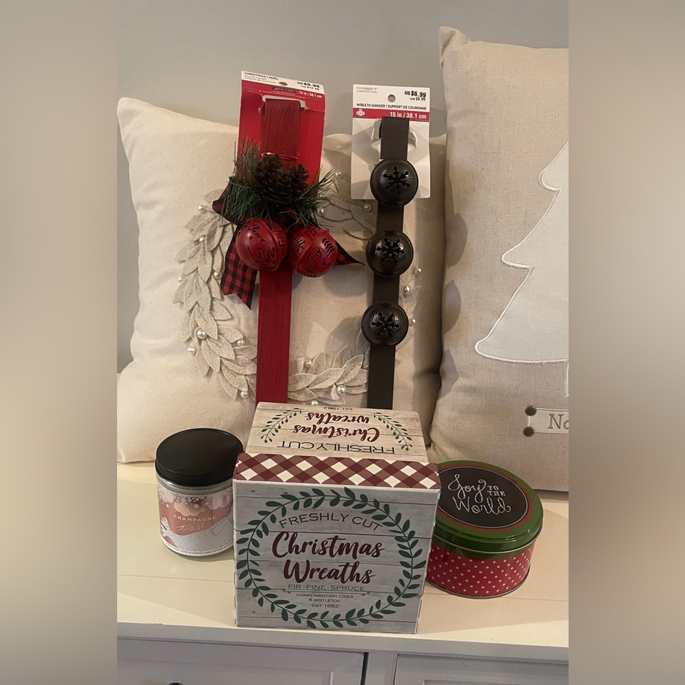 Christmas Bundle-Wreath Hangers (2), Containers (2), and Bath & Bodyworks Candle